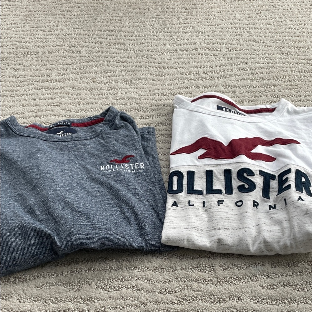 2 Hollister long sleeve graphic Tees - Blue and White